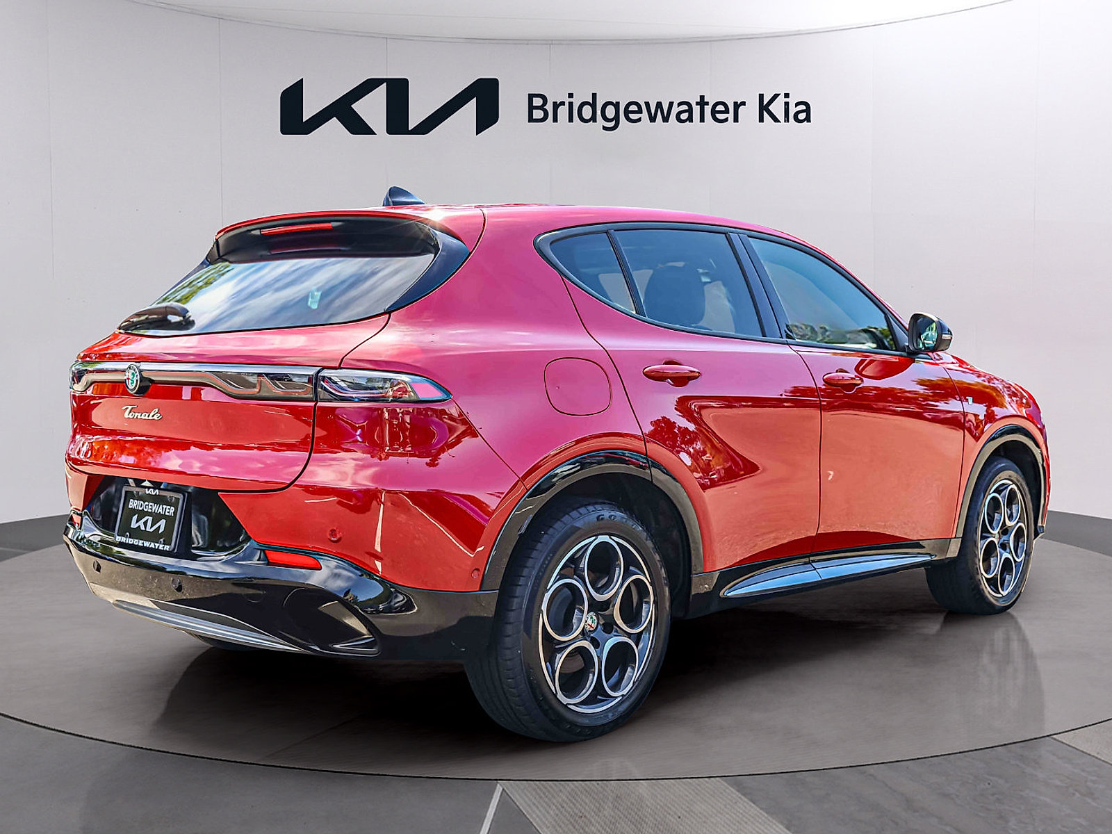 Used 2024 Alfa Romeo Tonale Ti w/ Active Assist Package AWD/4WD image 6