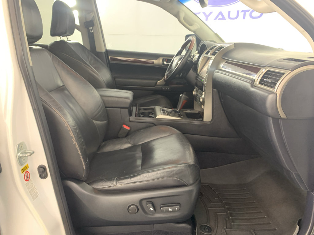 Used 2014 Lexus GX 460 w/ Premium Package AWD/4WD image 41