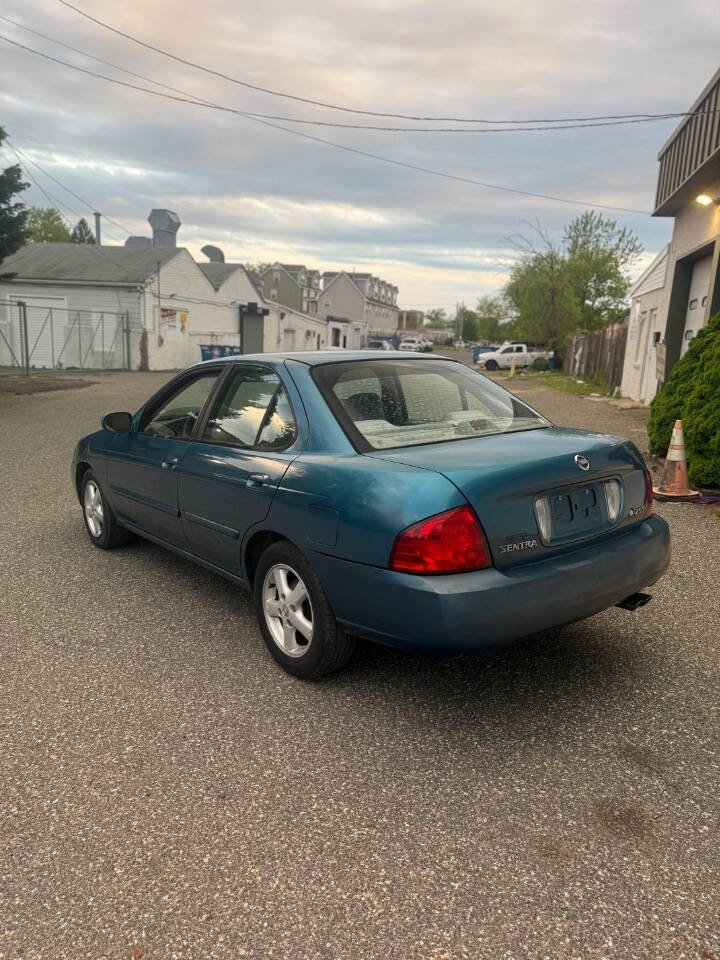 Used 2004 Nissan Sentra S w/ Sunroof Pkg FWD image 4