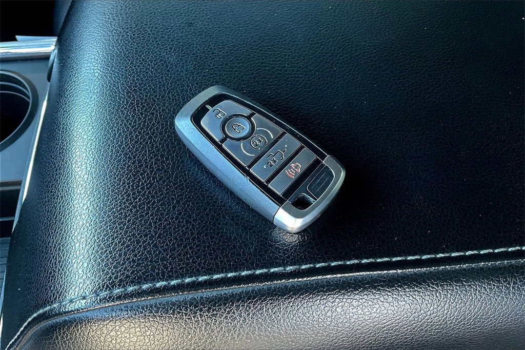 Used 2020 Ford F450 Lariat w/ Lariat Ultimate Package image 34