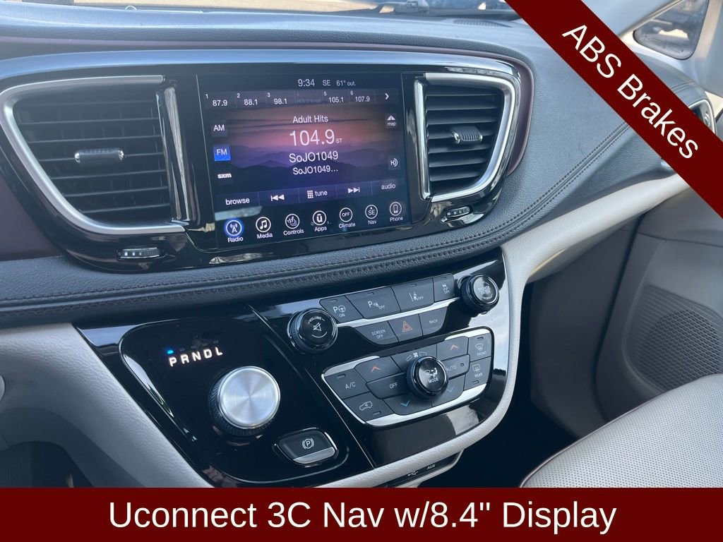 Used 2017 Chrysler Pacifica Limited w/ UConnect Theater Package image 13