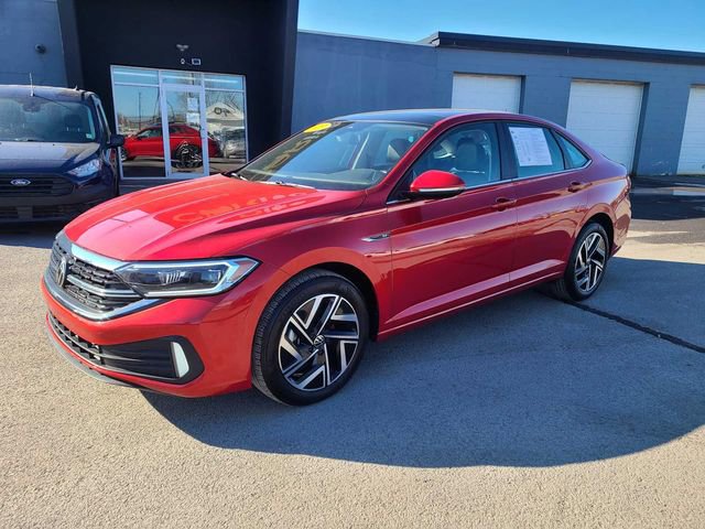 Used 2023 Volkswagen Jetta SEL image 2