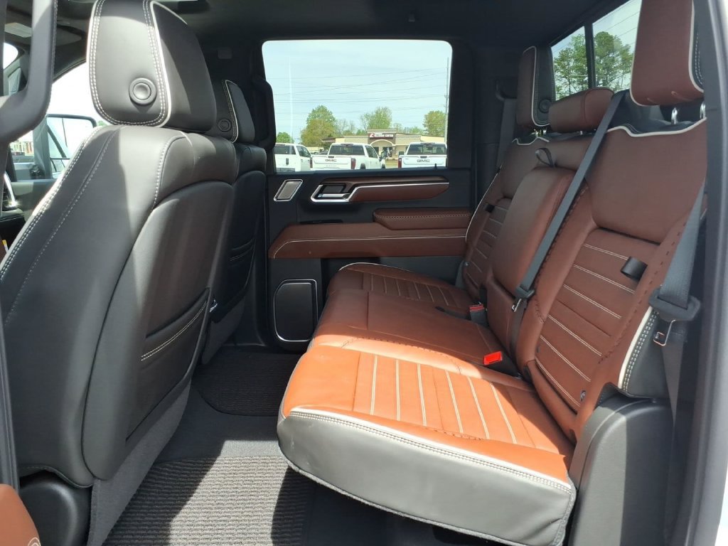 New 2026 GMC Sierra 2500 Denali Ultimate w/ Max Trailering Package AWD/4WD image 15