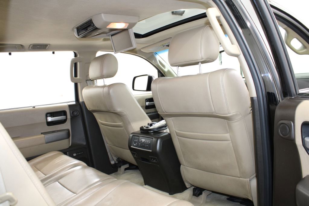 Used 2011 Toyota Sequoia Limited image 28