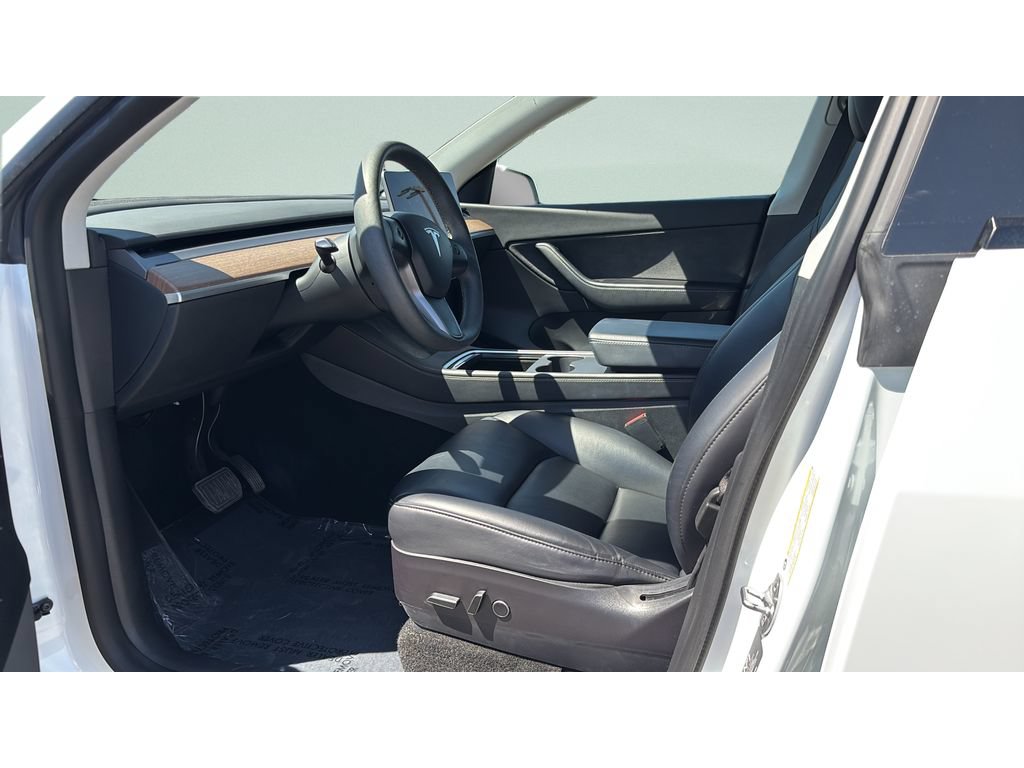 Used 2021 Tesla Model Y Long Range AWD/4WD image 10