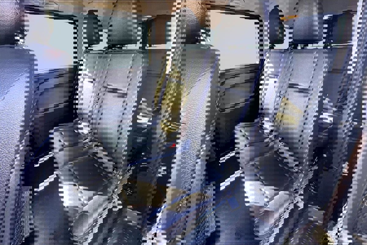 Used 2019 Mercedes-Benz Metris Passenger image 26