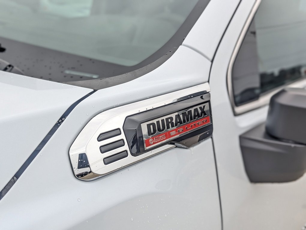 New 2026 GMC Sierra 2500 SLT w/ SLT Premium Package image 11