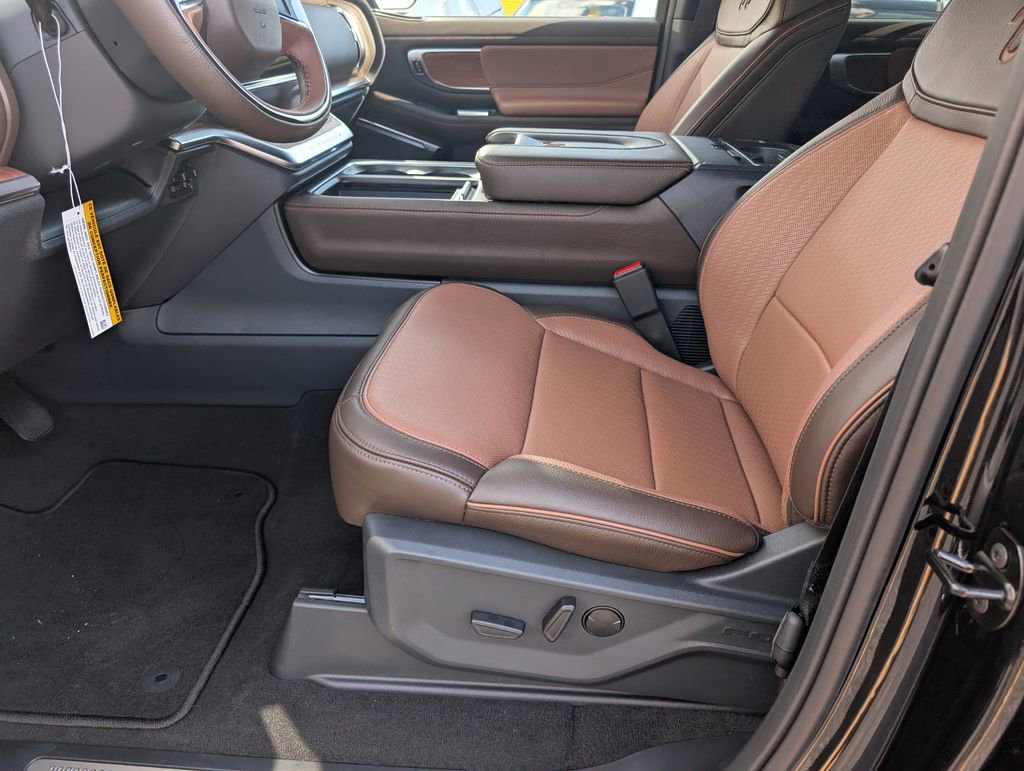 New 2025 Ford Expedition King Ranch image 9