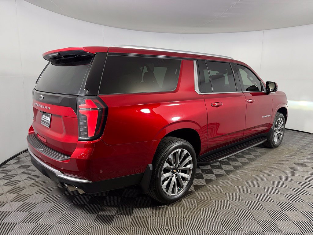 Used 2025 Chevrolet Suburban High Country w/ Sun And Tow Package AWD/4WD image 7