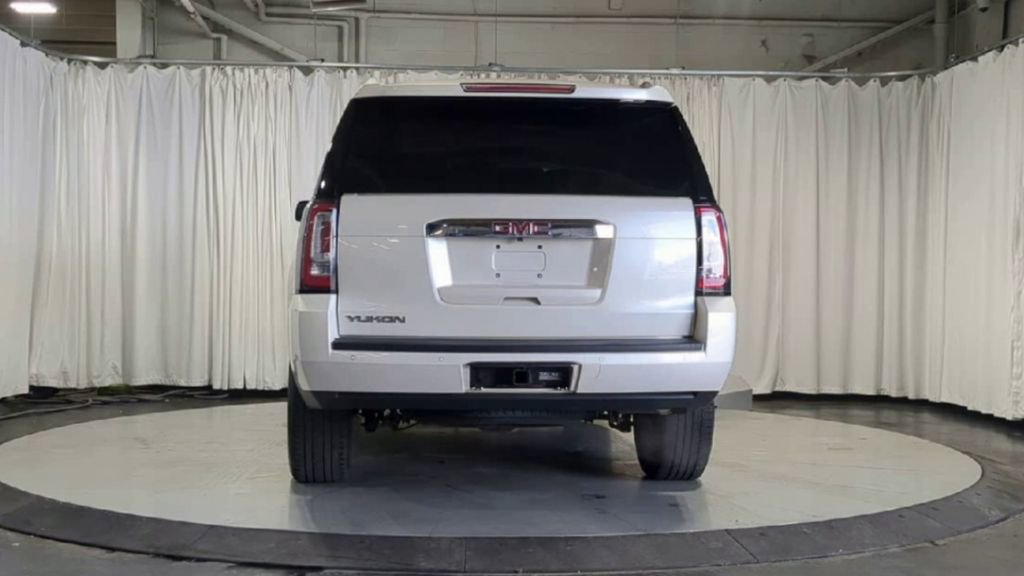 Used 2015 GMC Yukon SLT AWD/4WD image 9