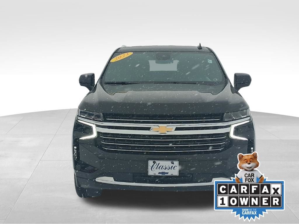 Used 2023 Chevrolet Suburban LT image 2