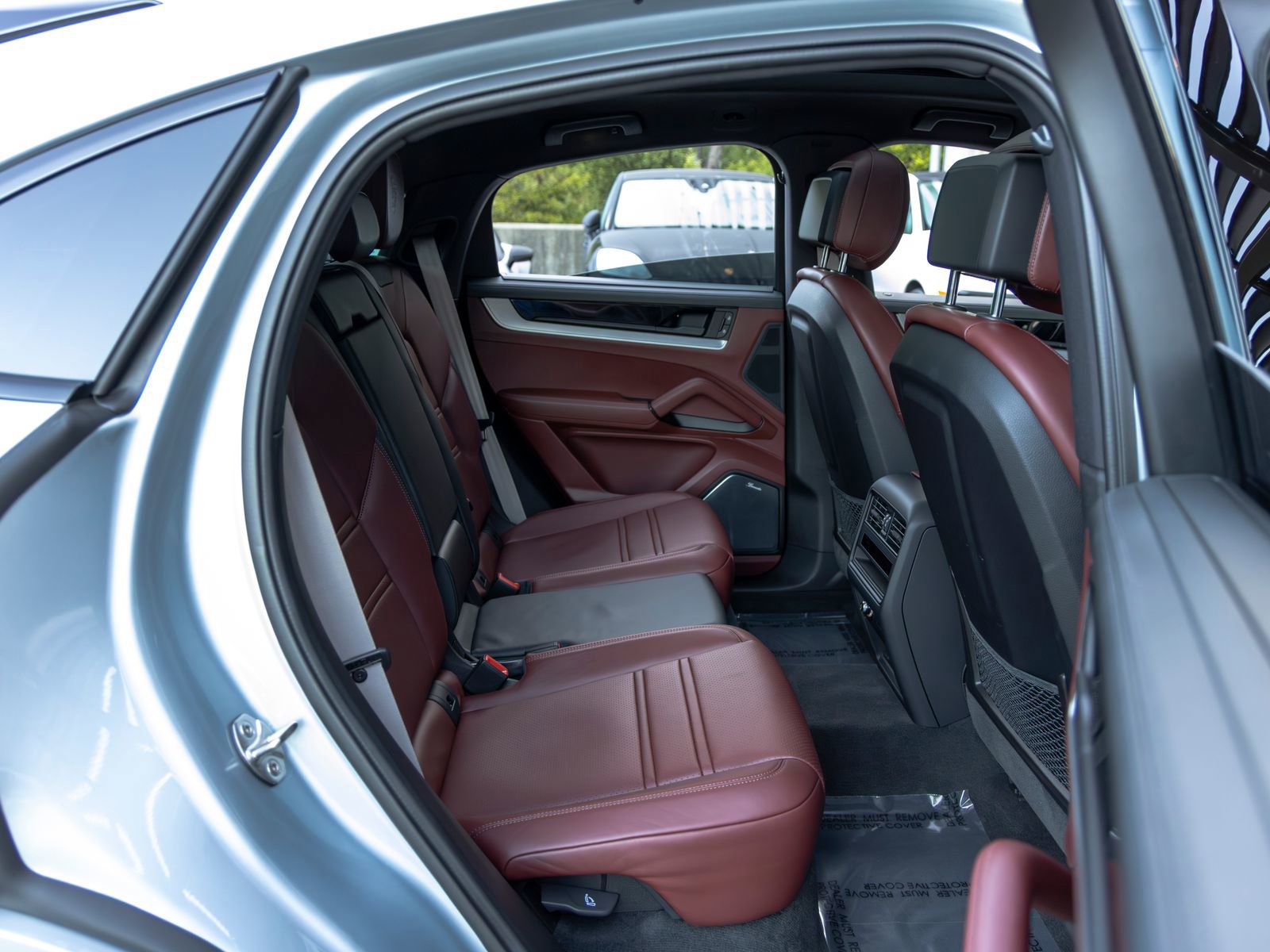 Used 2024 Porsche Cayenne S image 54