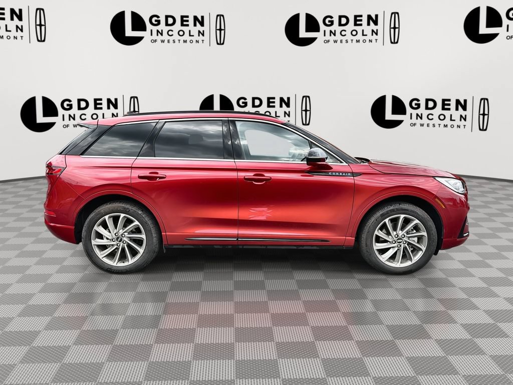Used 2025 Lincoln Corsair Grand Touring w/ Equipment Group 302A AWD/4WD image 9