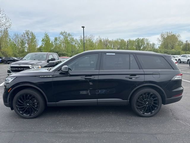 Used 2023 Lincoln Aviator Reserve w/ Class IV Trailer Tow Package AWD/4WD image 3