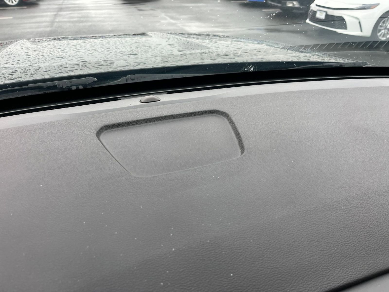 Used 2024 Ford Explorer XLT w/ Equipment Group 202A image 17