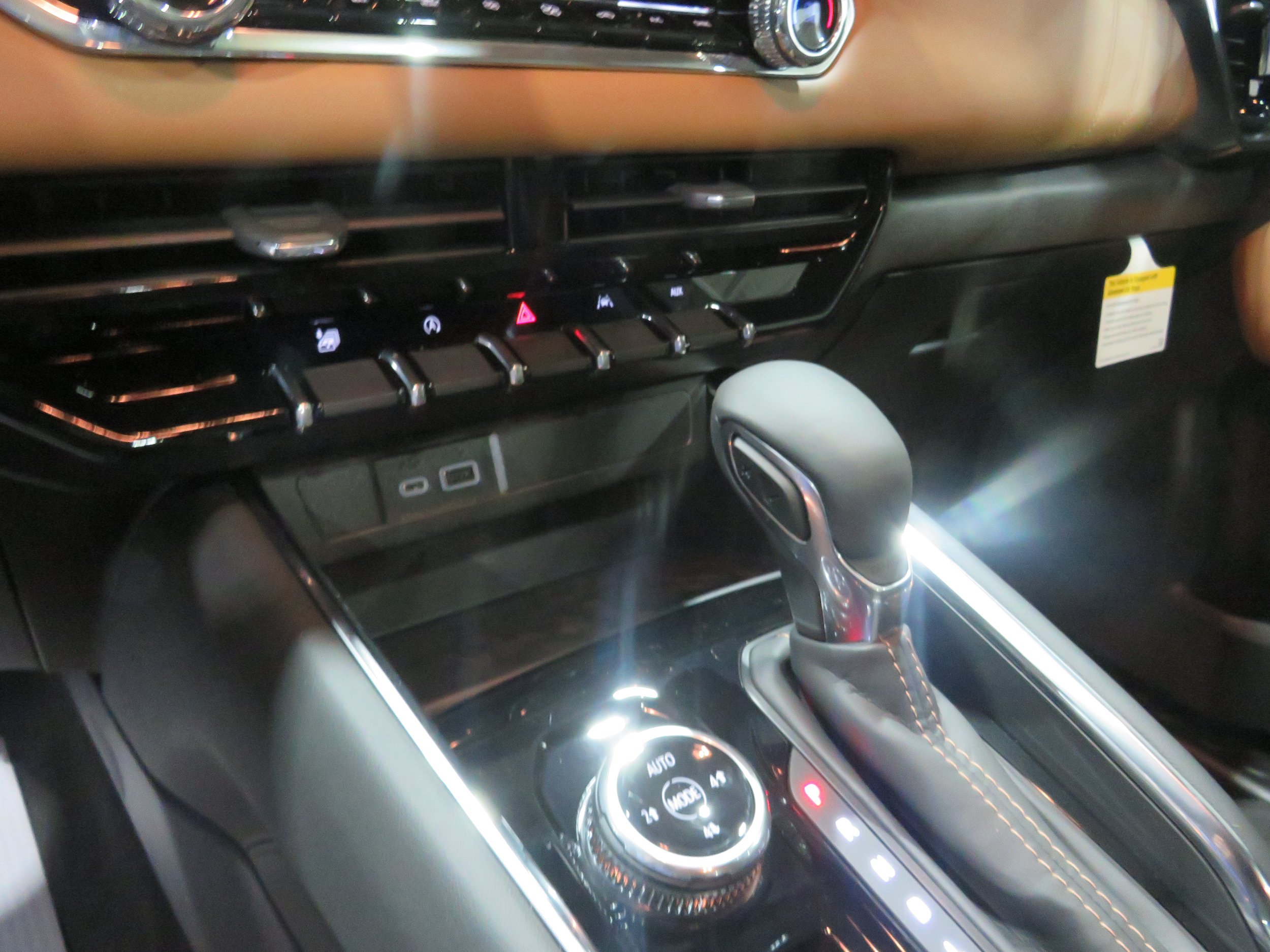 New 2026 GMC Canyon AT4 w/ Technology Plus Package AWD/4WD image 13