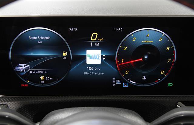 Used 2020 Mercedes-Benz CLA 250 4MATIC image 9