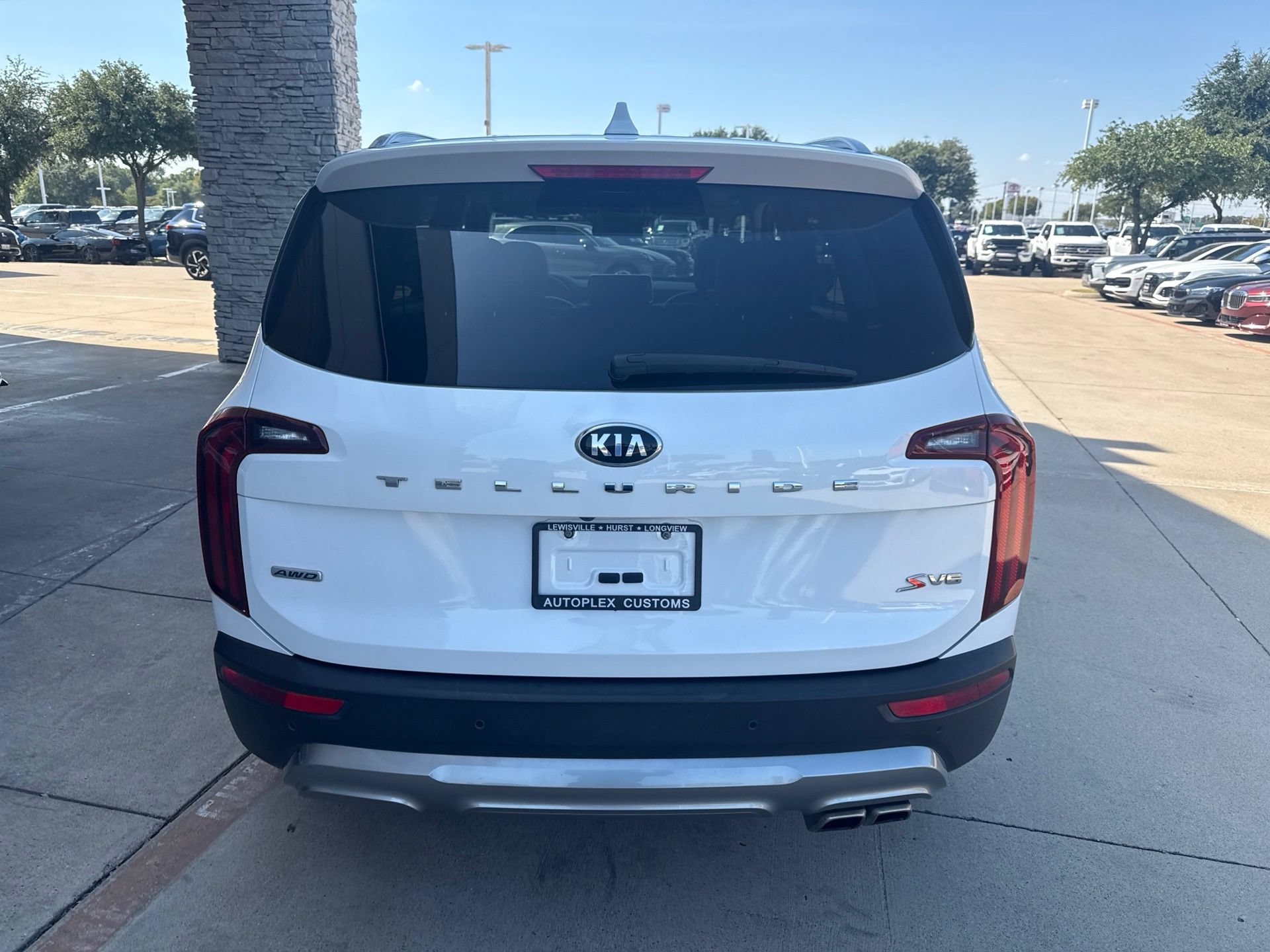 Used 2020 Kia Telluride S w/ S 8 Passenger Seating Package AWD/4WD image 4