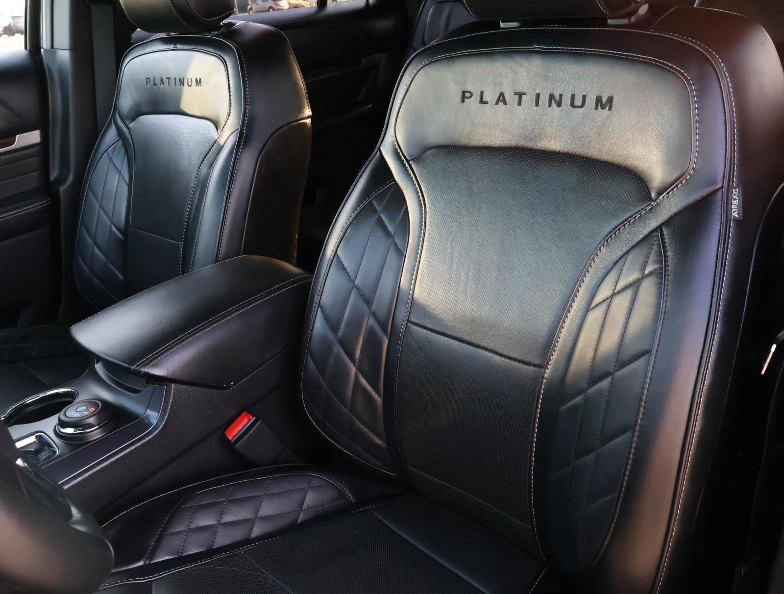 Used 2016 Ford Explorer Platinum image 13
