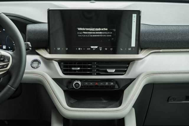 New 2026 Ford Explorer Active w/ Active Comfort Package RWD image 27
