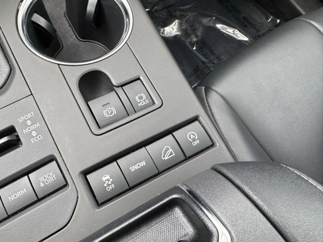 Certified 2022 Toyota Highlander XLE image 21