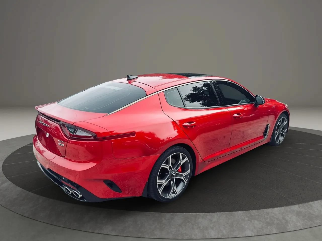 Used 2018 Kia Stinger GT2 AWD/4WD image 5
