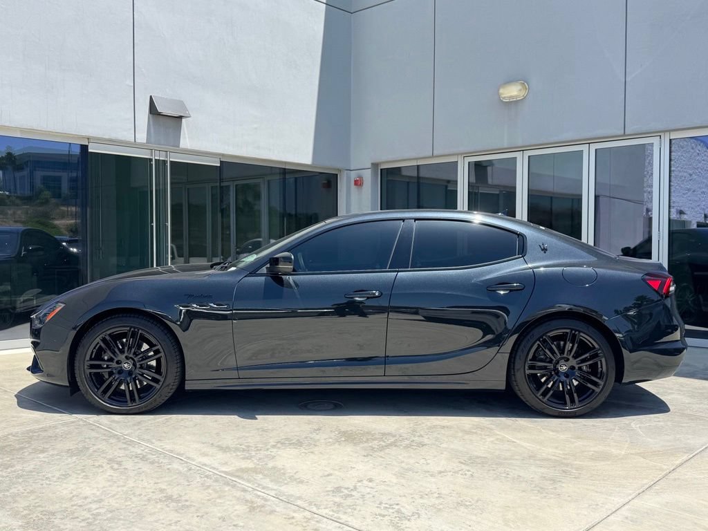 Certified 2023 Maserati Ghibli Modena RWD image 5