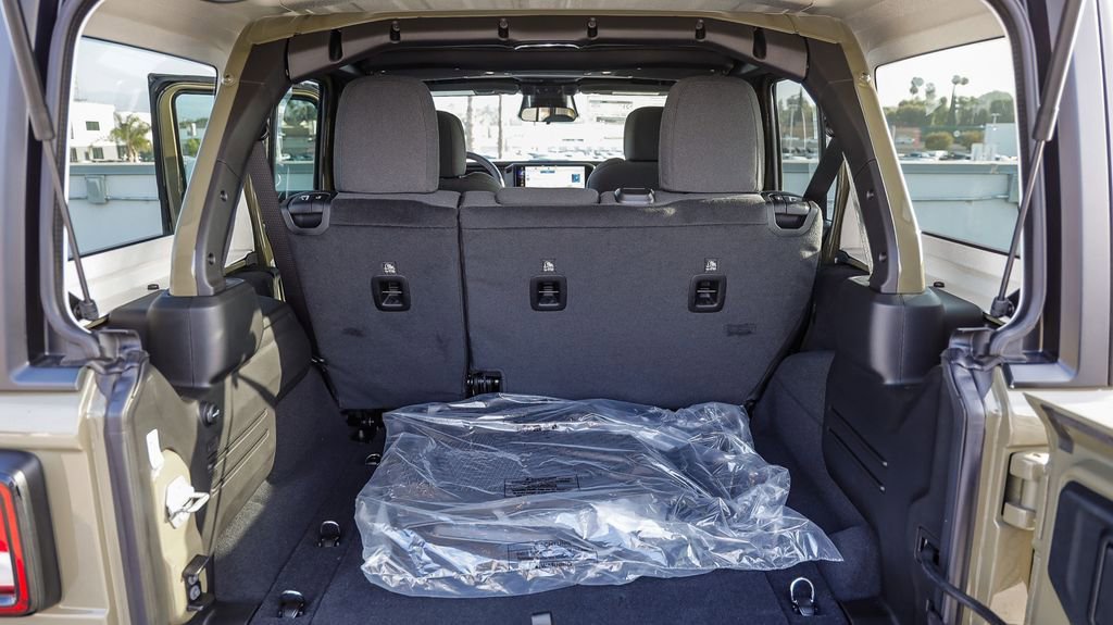 New 2026 Jeep Wrangler Unlimited Sport AWD/4WD image 31
