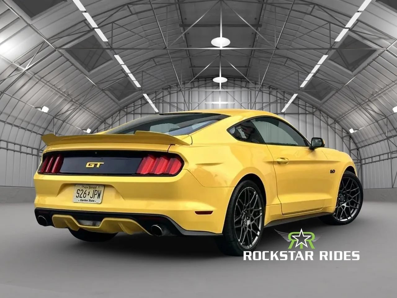 Used 2015 Ford Mustang GT RWD image 2