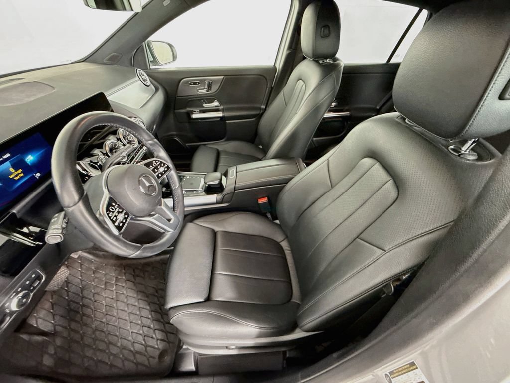 Used 2023 Mercedes-Benz GLA 250 4MATIC image 5
