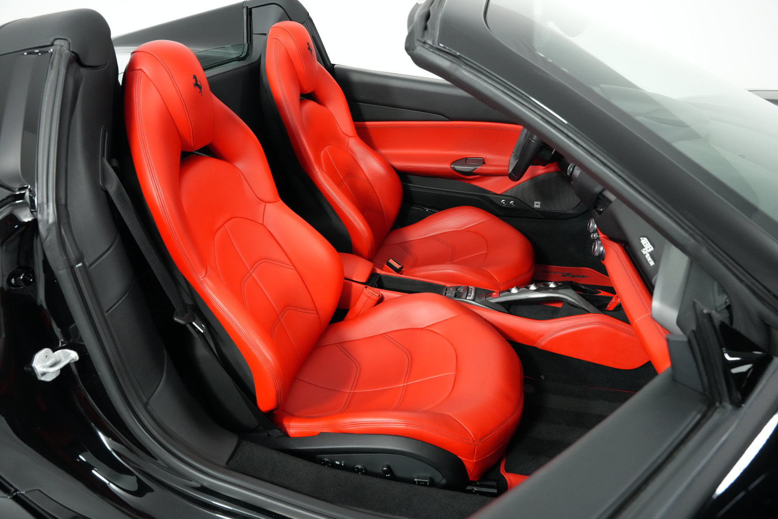 Certified 2017 Ferrari 488 Spider RWD image 44