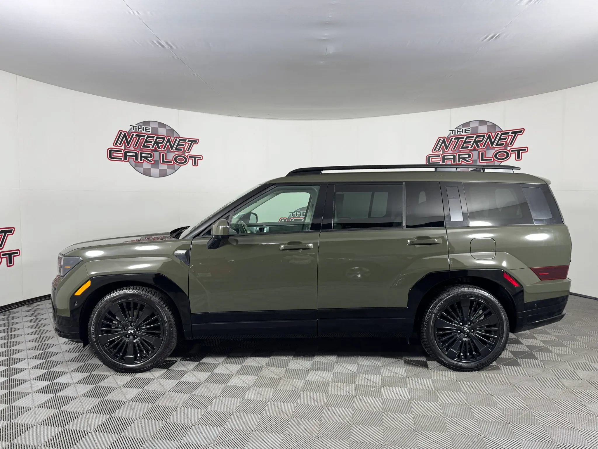 Used 2024 Hyundai Santa Fe Calligraphy AWD/4WD image 4