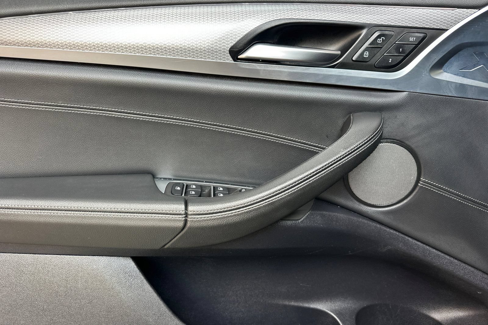 Used 2019 BMW X3 xDrive30i w/ M Sport Package 2 AWD/4WD image 12