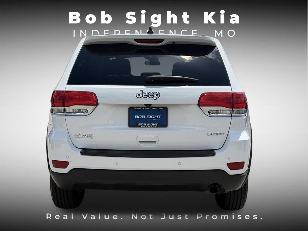 Used 2018 Jeep Grand Cherokee Laredo RWD image 14