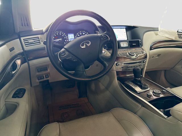 Used 2015 INFINITI Q70 L 3.7 w/ Deluxe Touring Package image 24