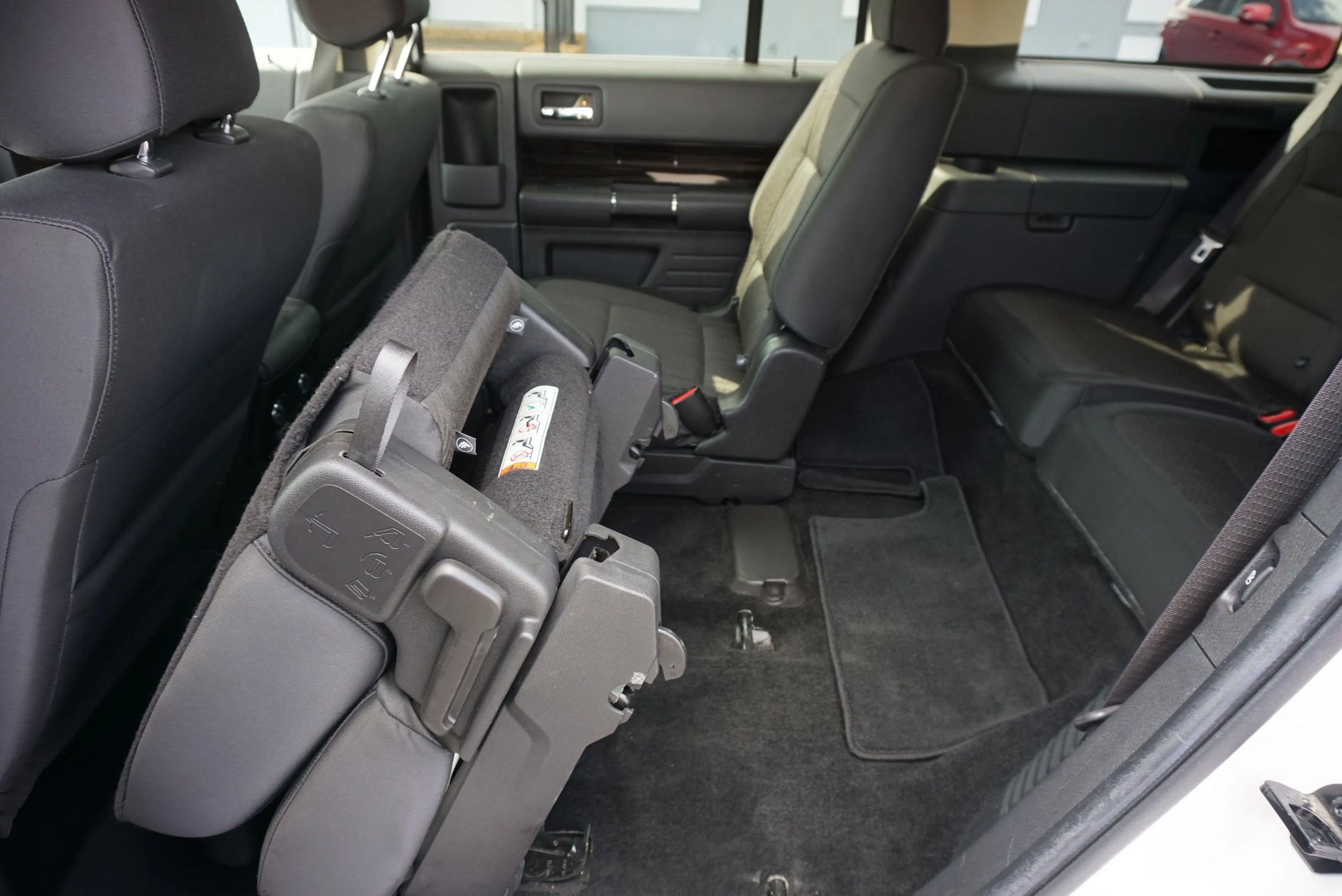 Used 2019 Ford Flex SEL image 19