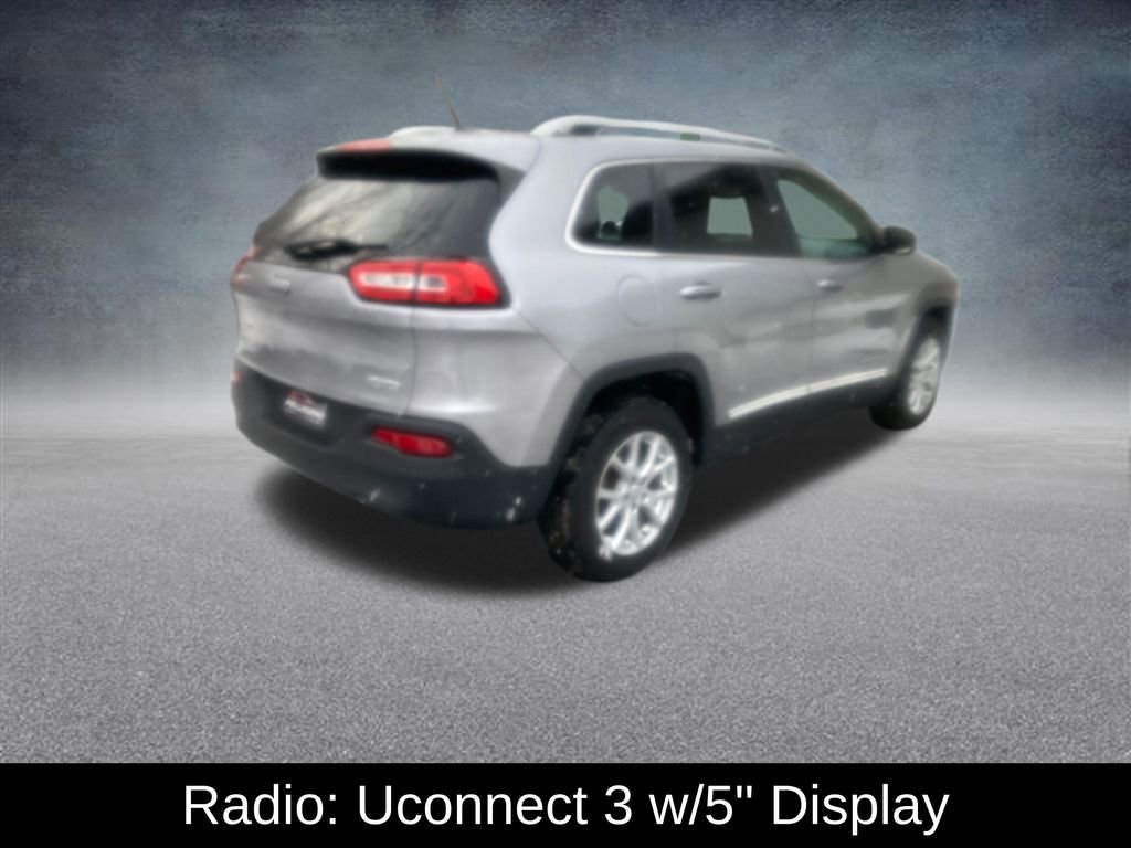 Used 2017 Jeep Cherokee Latitude image 6