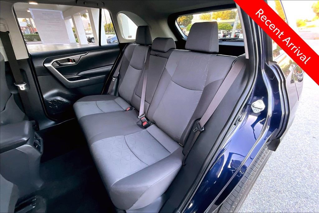 Used 2019 Toyota RAV4 XLE w/ All Weather Liner Package FWD image 22