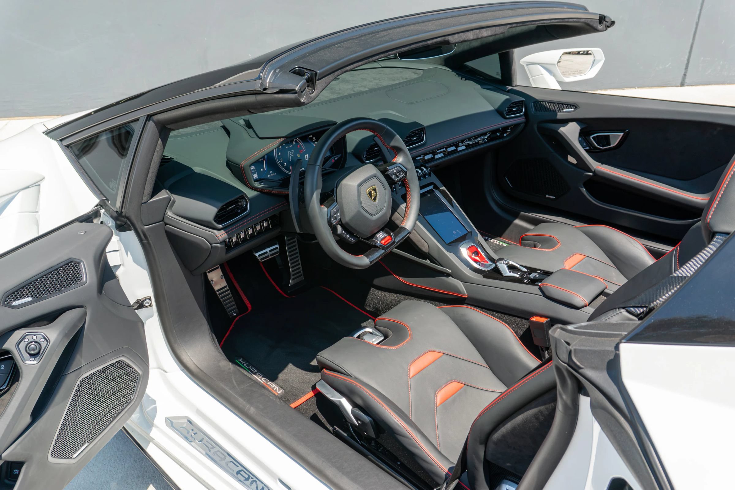 Used 2023 Lamborghini Huracan EVO RWD image 73