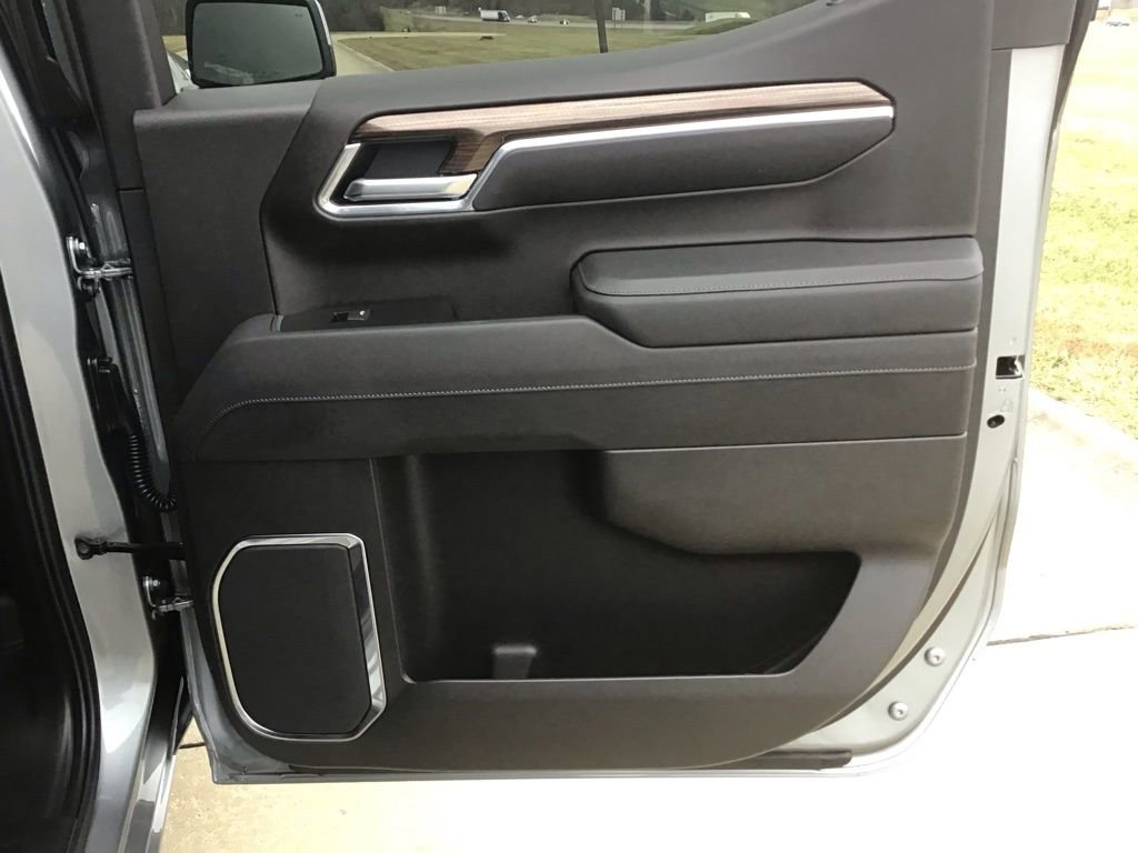 New 2026 Chevrolet Silverado 1500 LT w/ Z71 Off-Road Package image 15