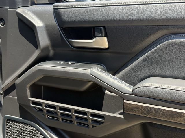 Used 2024 Toyota Tacoma Limited AWD/4WD image 31