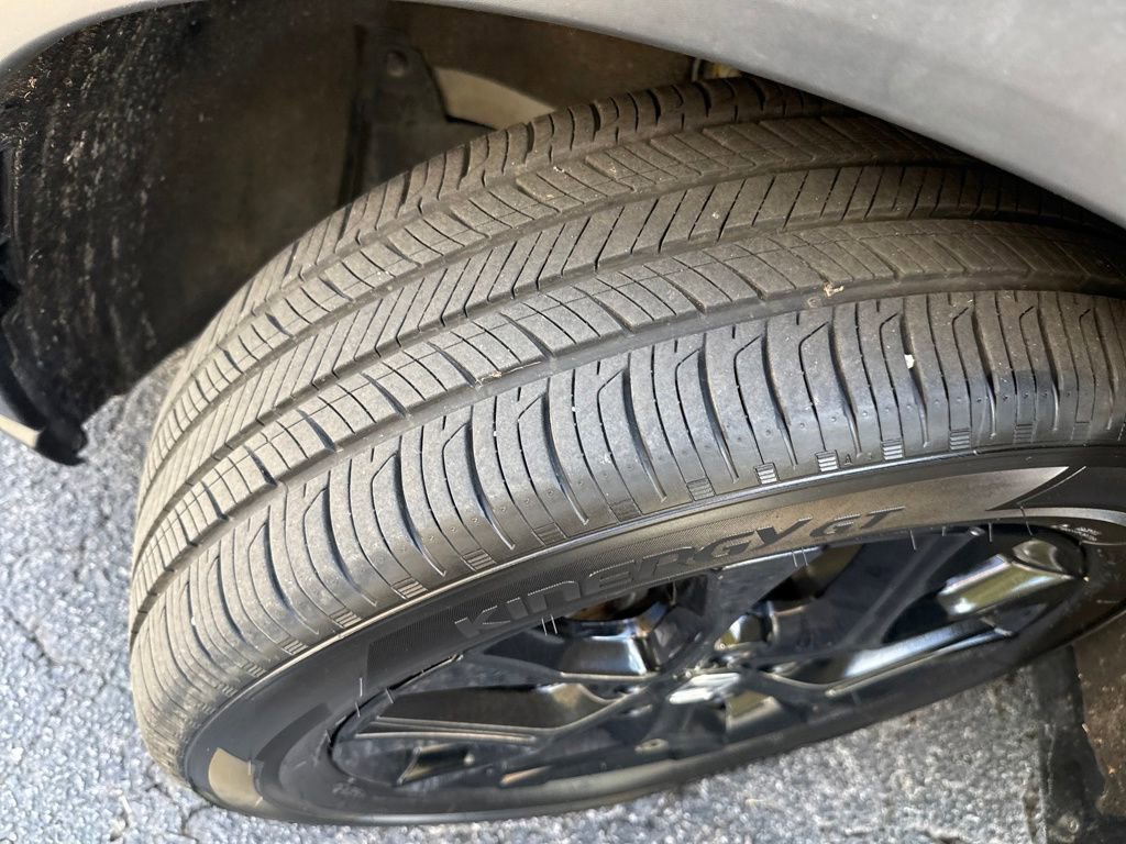 Certified 2025 Honda HR-V Sport image 30