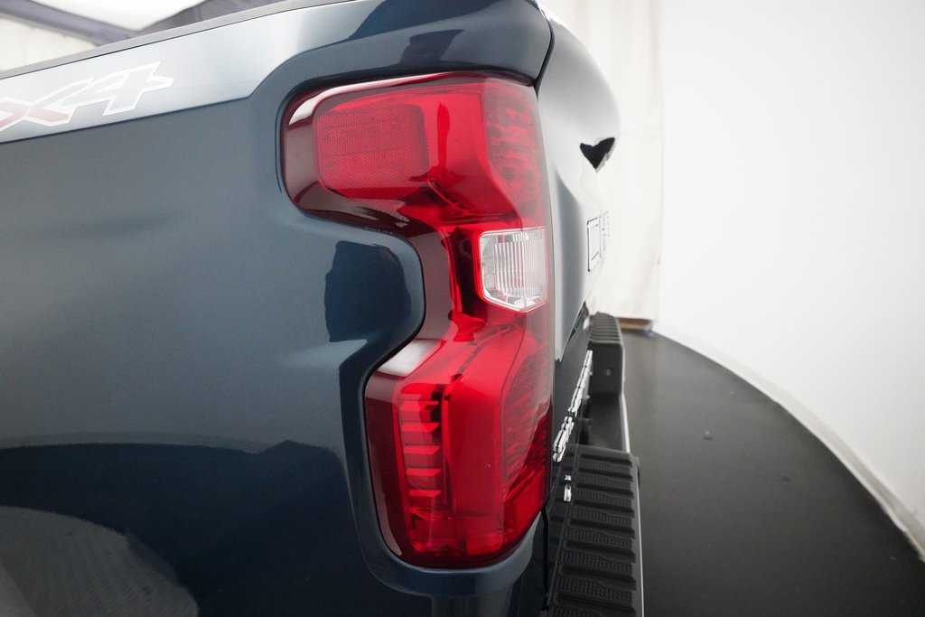 Used 2019 Chevrolet Silverado 1500 LT w/ Convenience Package image 31