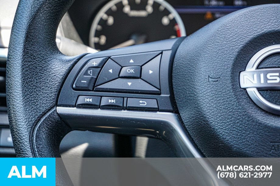 Used 2025 Nissan Altima 2.5 SV FWD image 28