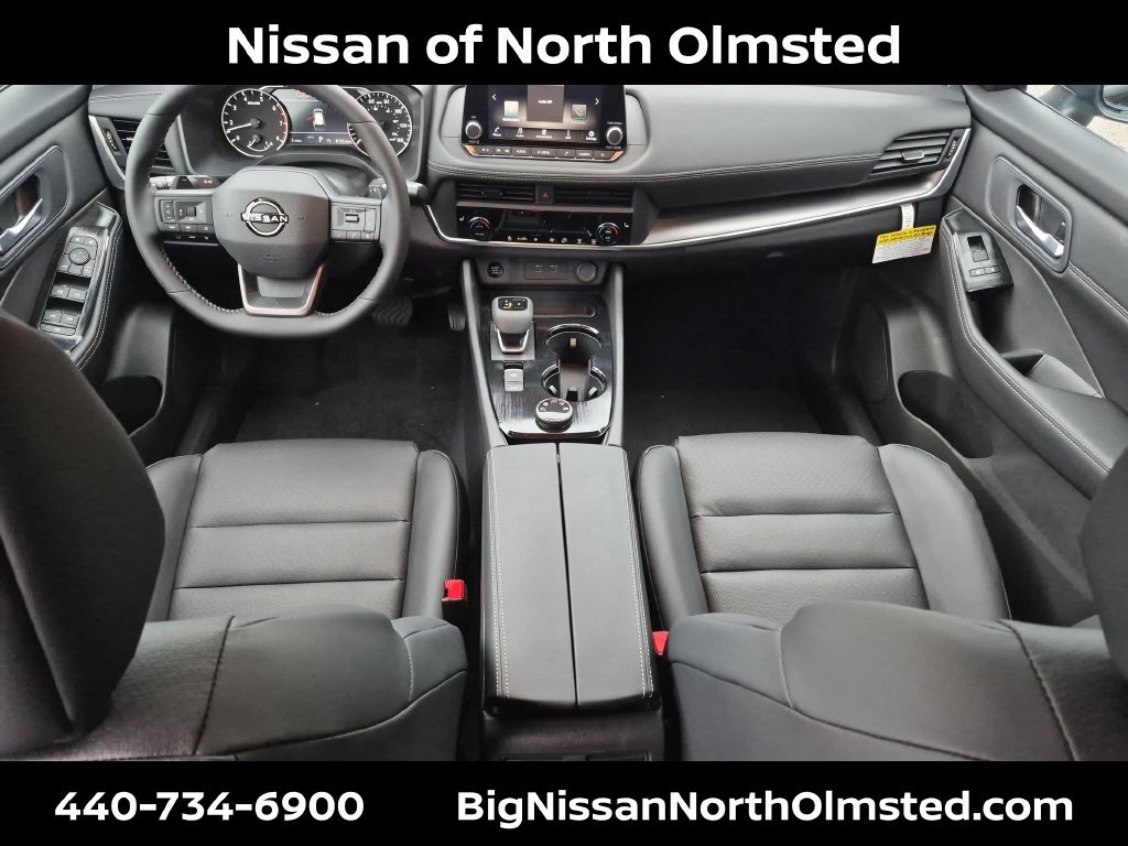 New 2026 Nissan Rogue Dark Armor AWD/4WD image 17