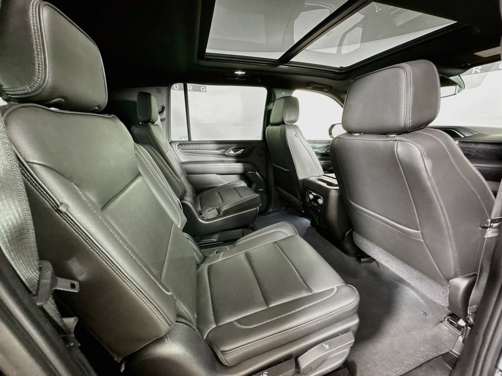Used 2021 GMC Yukon XL Denali AWD/4WD image 30