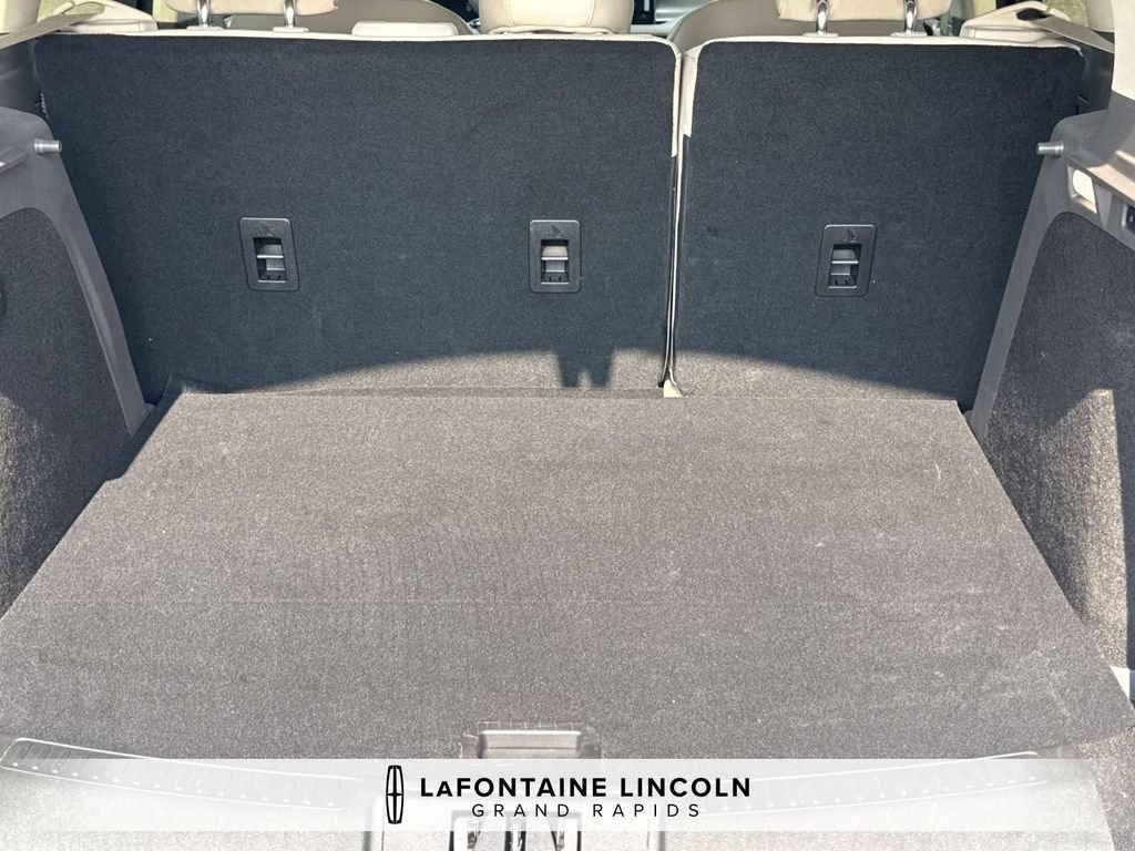 Certified 2024 Lincoln Corsair AWD w/ Equipment Group 101A image 29