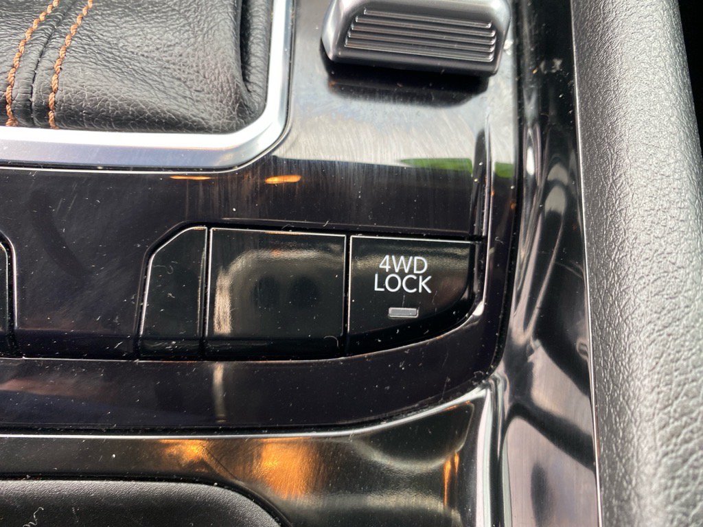 Used 2022 Jeep Compass Limited AWD/4WD image 13