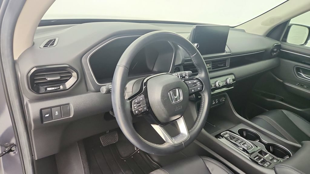 Used 2025 Honda Pilot EX-L image 14