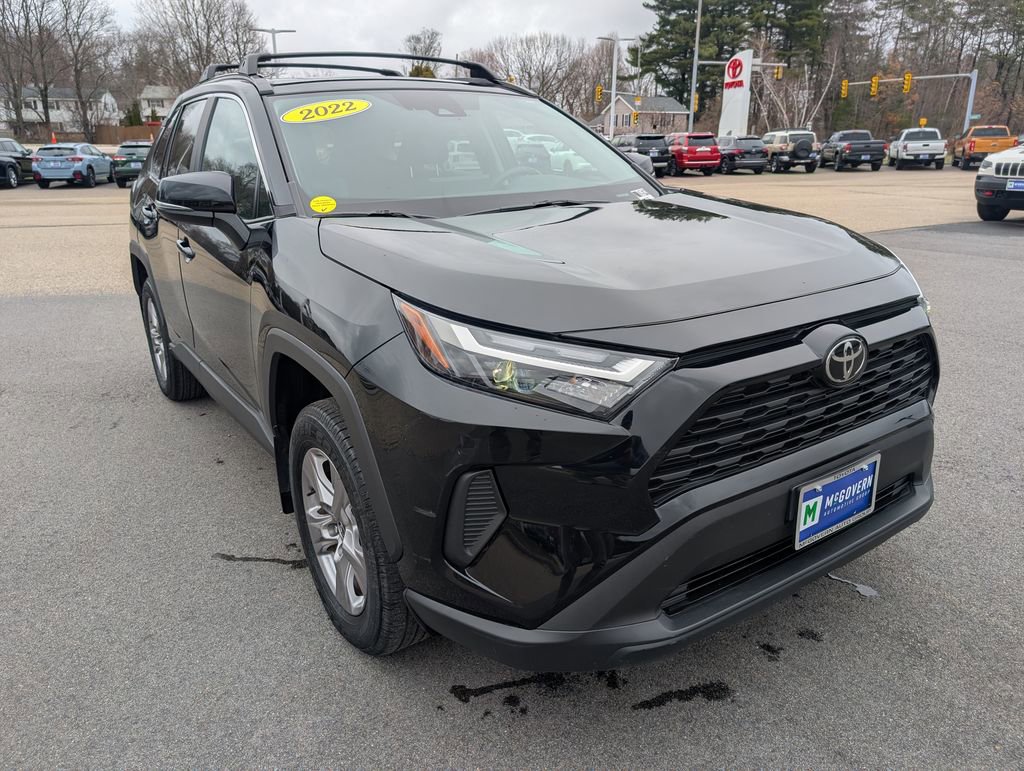 Used 2022 Toyota RAV4 XLE w/ Convenience Package image 8